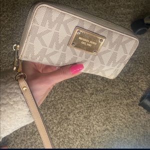 Michael Kors Wristlet (small)